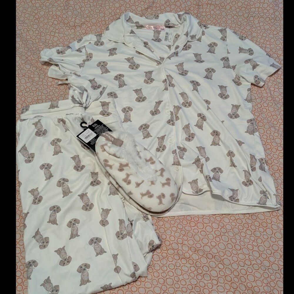 La Vie En Rose | Dachshund Pajama 3-Piece Set | Top, Pants & Slippers | BNWT - Picture 4 of 4